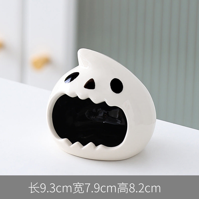 Fangs Ashtray